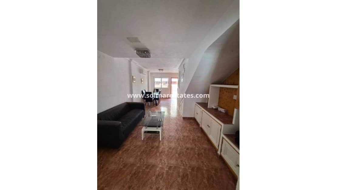 3 slaapkamer Huis te koop in Playa Flamenca met zwembad - € 165.000 (Ref: 9409382)