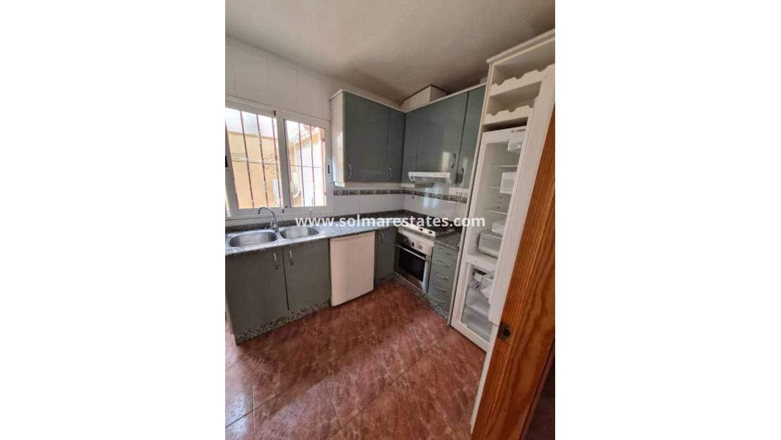 3 slaapkamer Huis te koop in Playa Flamenca met zwembad - € 165.000 (Ref: 9409382)