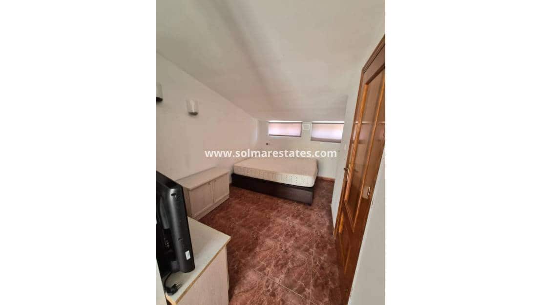 3 slaapkamer Huis te koop in Playa Flamenca met zwembad - € 165.000 (Ref: 9409382)