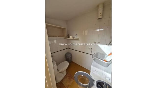 3 soverom Hus til salgs i Playa Flamenca, Orihuela med svømmebasseng - € 165 000 (Ref: 9409382)