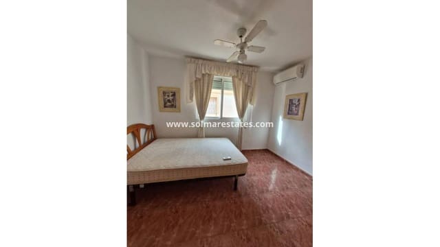 3 soverom Hus til salgs i Playa Flamenca, Orihuela med svømmebasseng - € 165 000 (Ref: 9409382)