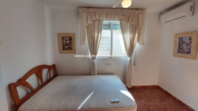 3 sypialnia Dom na sprzedaż w Playa Flamenca, Orihuela z basenem - 165 000 € (Ref: 9409382)