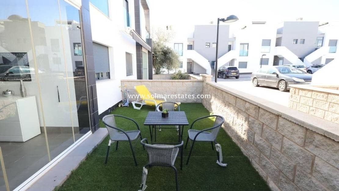 2 slaapkamer Appartement te koop in La Zenia met zwembad - € 289.000 (Ref: 9409929)