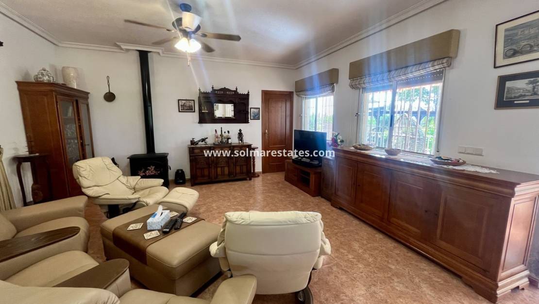 3 slaapkamer Villa te koop in Orihuela met zwembad - € 400.000 (Ref: 9410312)