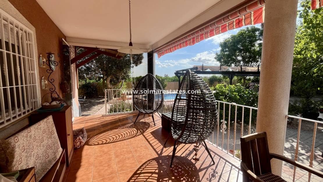 3 slaapkamer Villa te koop in Orihuela met zwembad - € 400.000 (Ref: 9410312)