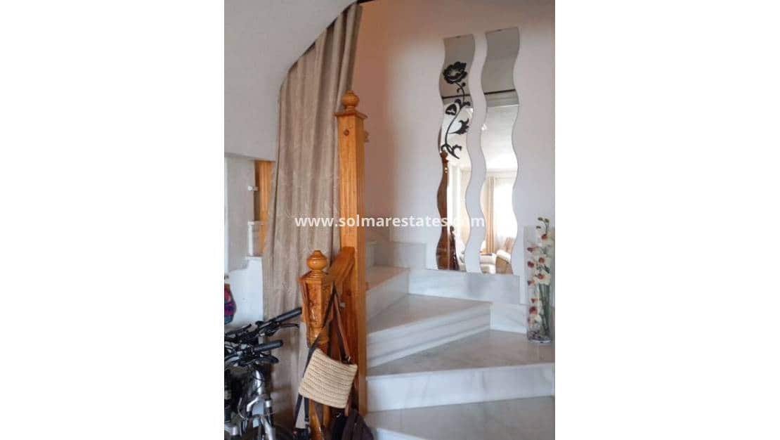 2 bedroom Apartment for sale in Daya Vieja - € 114,995 (Ref: 9410313)