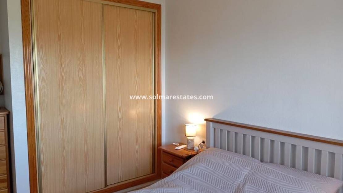 2 bedroom Apartment for sale in Daya Vieja - € 114,995 (Ref: 9410313)