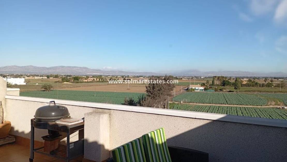 2 bedroom Apartment for sale in Daya Vieja - € 114,995 (Ref: 9410313)