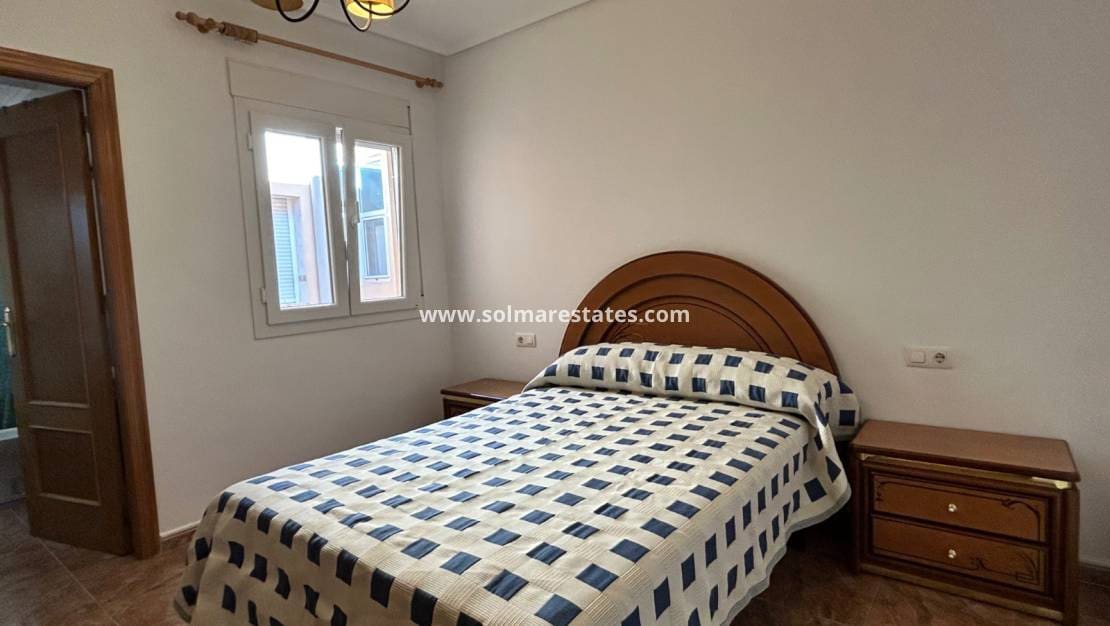 3 slaapkamer Appartement te koop in Jacarilla - € 120.000 (Ref: 9410314)