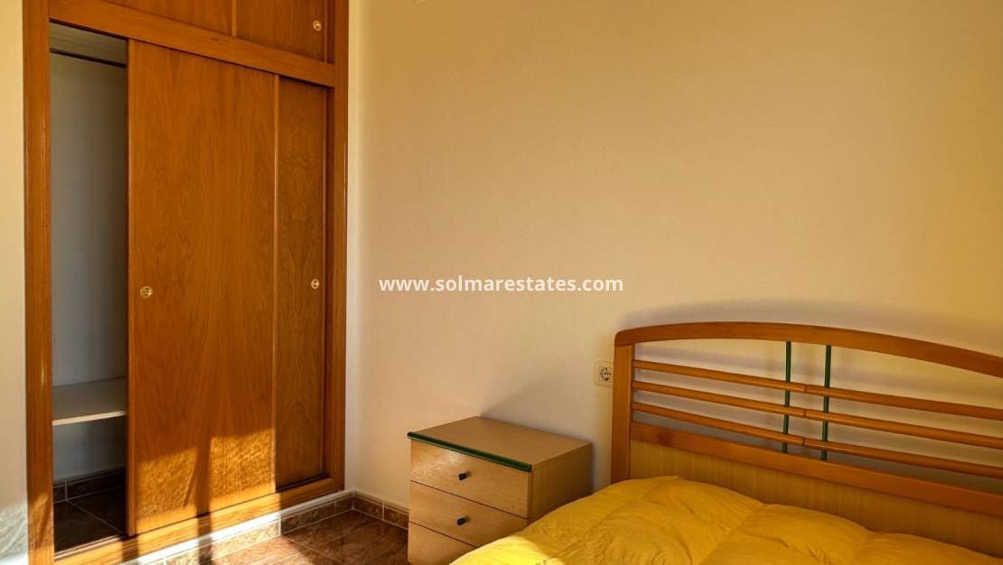 3 slaapkamer Appartement te koop in Jacarilla - € 120.000 (Ref: 9410314)