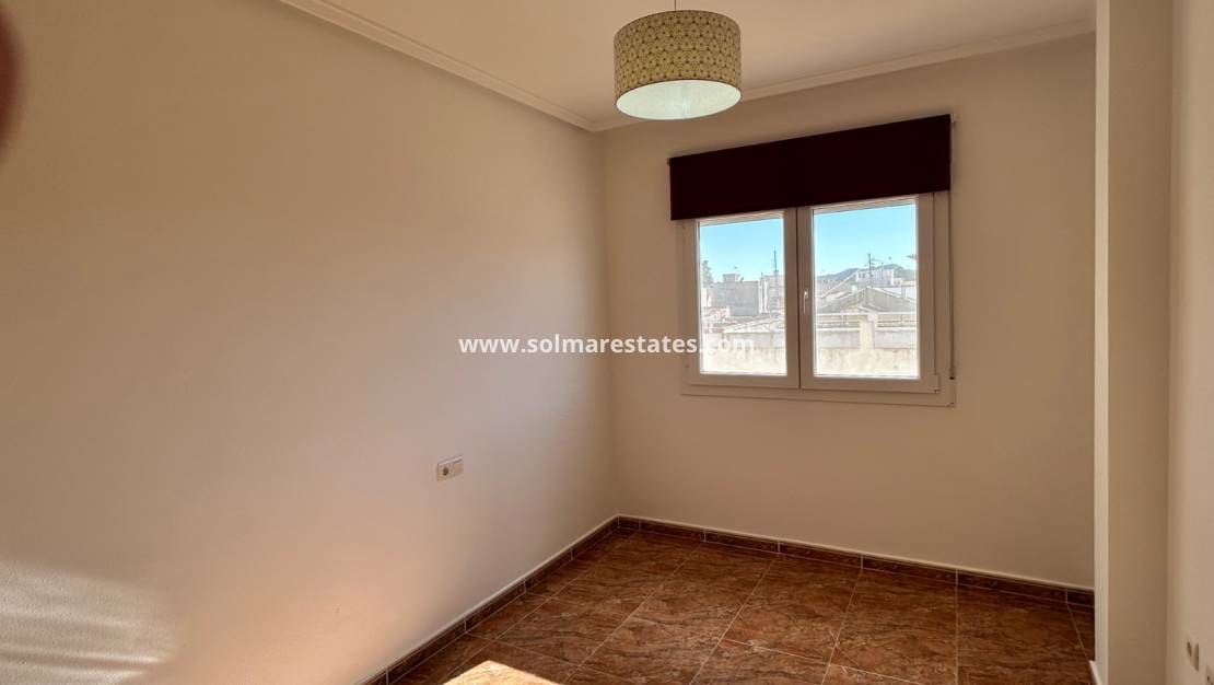 3 slaapkamer Appartement te koop in Jacarilla - € 120.000 (Ref: 9410314)