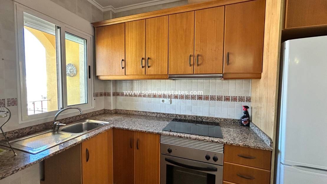 3 slaapkamer Appartement te koop in Jacarilla - € 120.000 (Ref: 9410314)