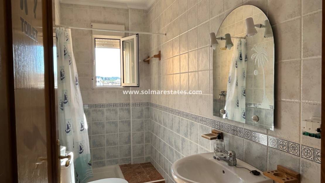 3 slaapkamer Appartement te koop in Jacarilla - € 120.000 (Ref: 9410314)