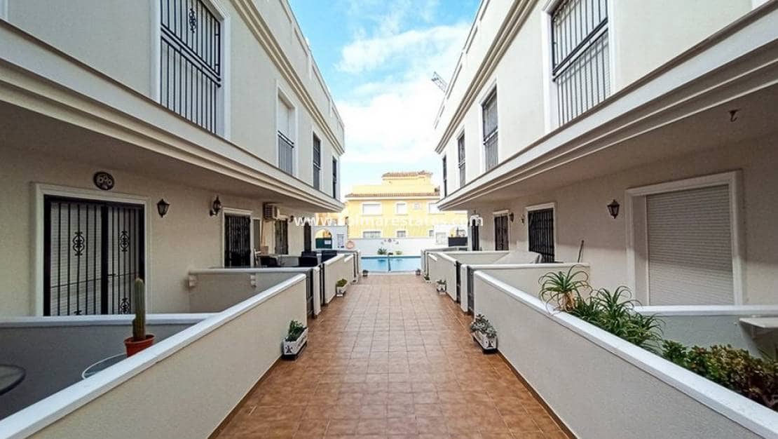 2 soverom Leilighet til salgs i Formentera del Segura med svømmebasseng - € 119 950 (Ref: 9412658)