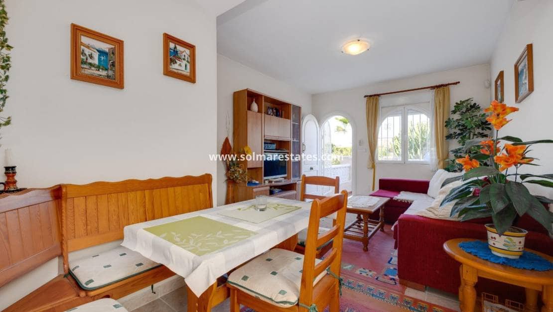 2 soveværelse Byhus til salg i La Florida med swimmingpool - € 145.000 (Ref: 9414593)