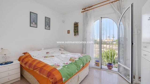 Casa de 2 habitaciones en La Florida, Orihuela en venta con piscina - 145.000 € (Ref: 9414593)