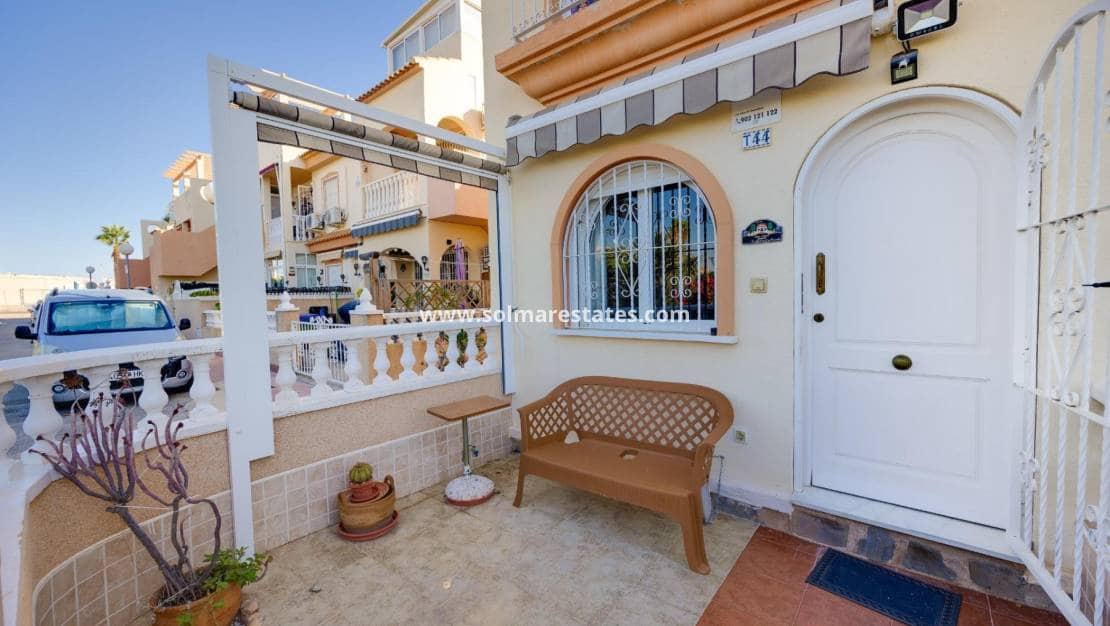 2 soveværelse Byhus til salg i La Florida med swimmingpool - € 145.000 (Ref: 9414593)