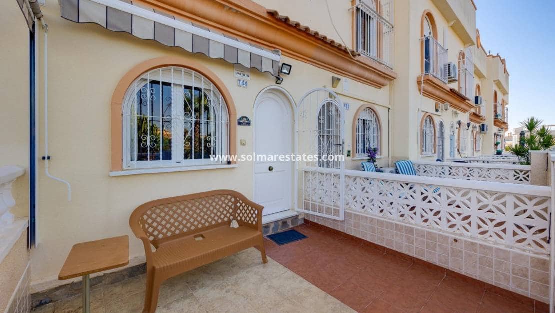 2 soveværelse Byhus til salg i La Florida med swimmingpool - € 145.000 (Ref: 9414593)