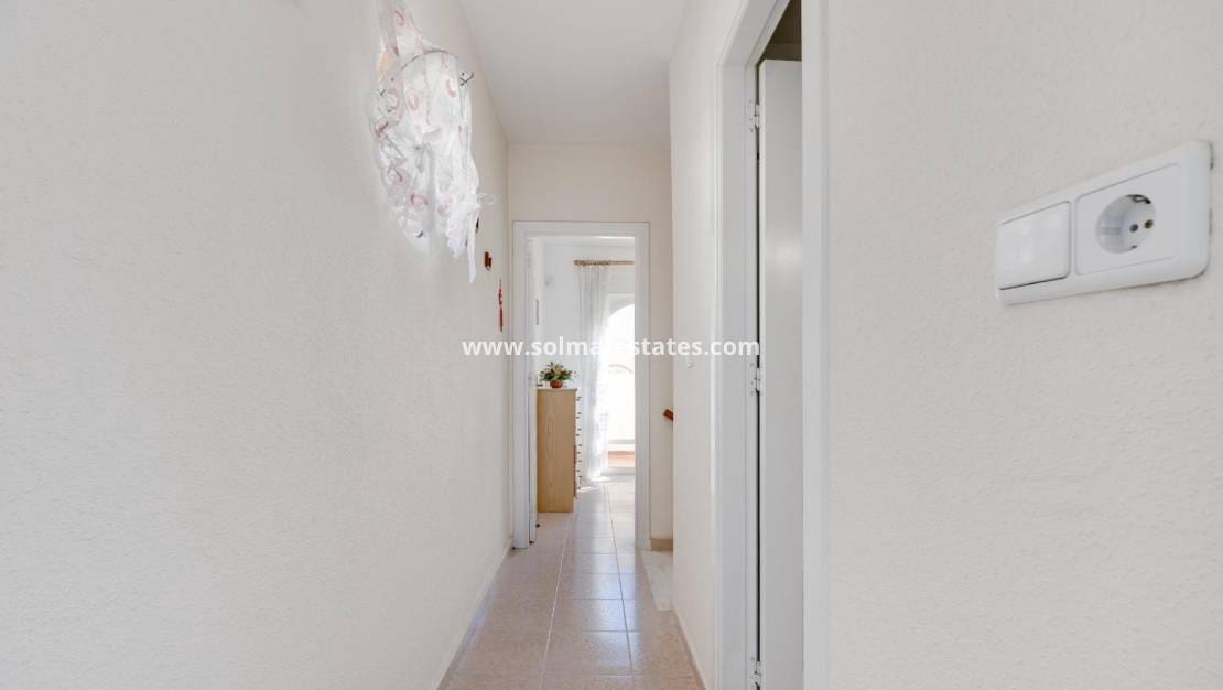 2 soveværelse Byhus til salg i La Florida med swimmingpool - € 145.000 (Ref: 9414593)