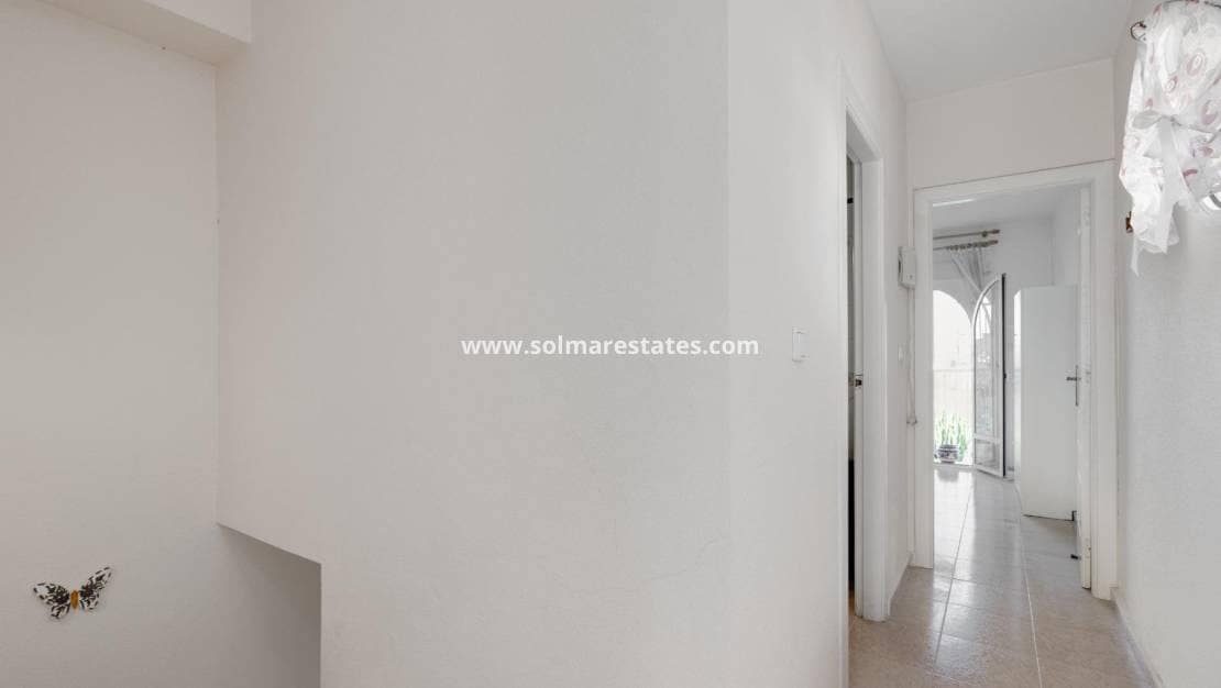 2 soveværelse Byhus til salg i La Florida med swimmingpool - € 145.000 (Ref: 9414593)