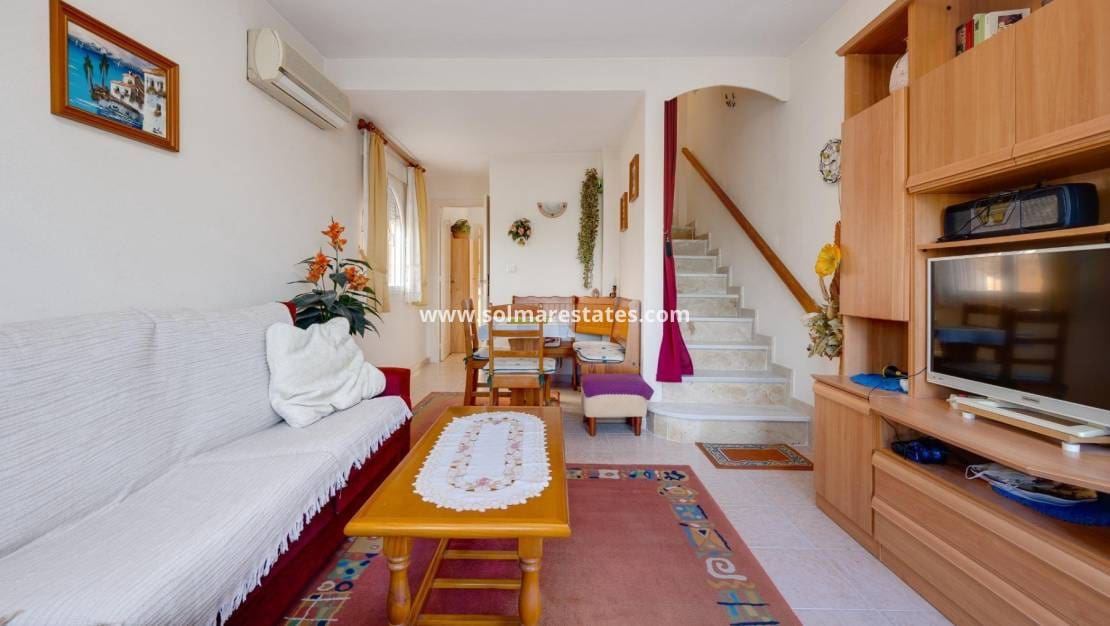 2 soveværelse Byhus til salg i La Florida med swimmingpool - € 145.000 (Ref: 9414593)