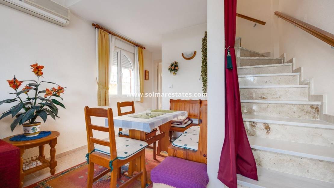 2 soveværelse Byhus til salg i La Florida med swimmingpool - € 145.000 (Ref: 9414593)