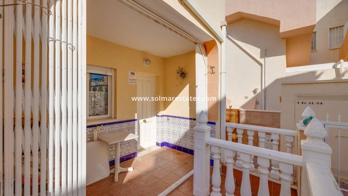 2 soveværelse Byhus til salg i La Florida med swimmingpool - € 145.000 (Ref: 9414593)