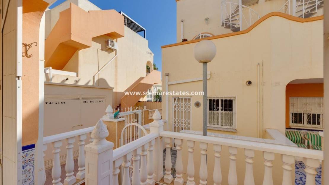 2 soveværelse Byhus til salg i La Florida med swimmingpool - € 145.000 (Ref: 9414593)