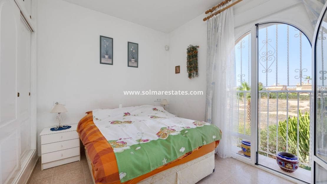 2 soveværelse Byhus til salg i La Florida med swimmingpool - € 145.000 (Ref: 9414593)