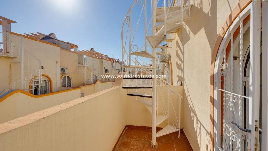 2 soveværelse Byhus til salg i La Florida med swimmingpool - € 145.000 (Ref: 9414593)