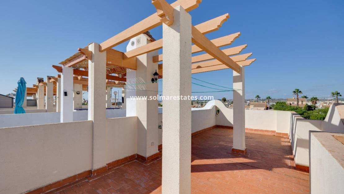 2 soveværelse Byhus til salg i La Florida med swimmingpool - € 145.000 (Ref: 9414593)