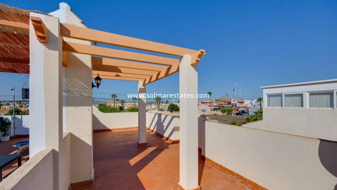 2 soveværelse Byhus til salg i La Florida med swimmingpool - € 145.000 (Ref: 9414593)