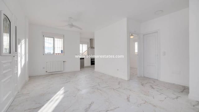 4 camera da letto Villa in vendita in La Zenia, Orihuela con piscina - 329.000 € (Rif: 9414594)