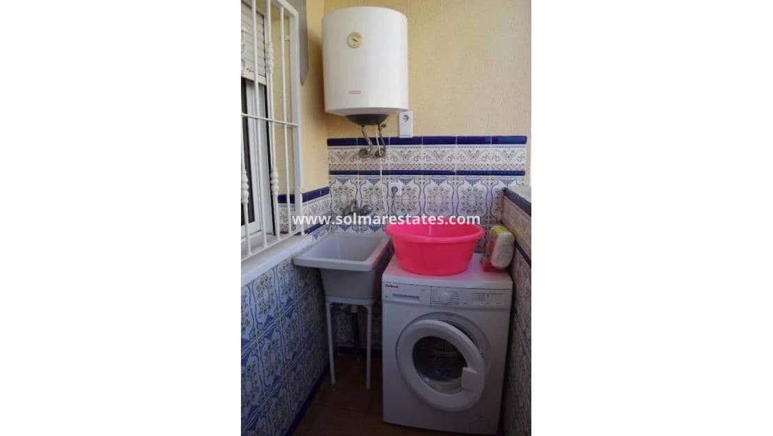 2 bedroom Apartment for sale in Villamartin with pool - € 137,950 (Ref: 9414595)