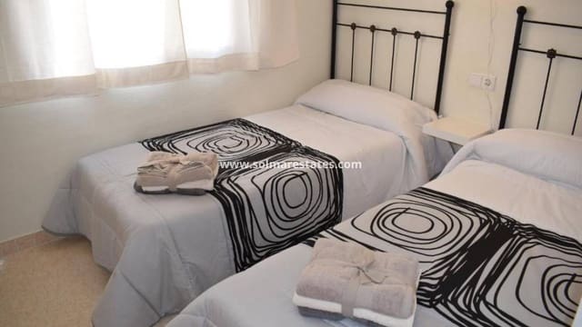 2 slaapkamer Appartement te koop in Villamartin, Orihuela met zwembad - € 137.950 (Ref: 9414595)
