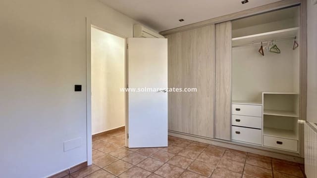 4 Zimmer Villa zu verkaufen in Villamartin, Orihuela - 285.000 € (Ref: 9414933)