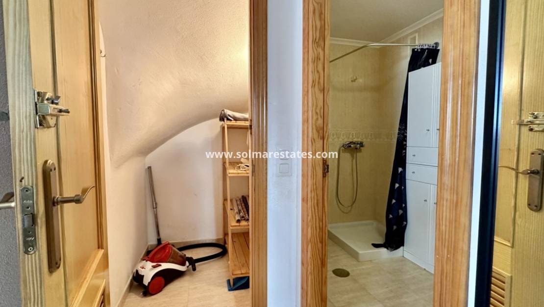 3 soverom Kjedet enebolig til salgs i Playa Flamenca med svømmebasseng - € 289 000 (Ref: 9414934)