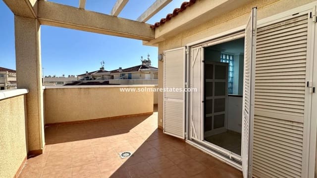 3 soverom Kjedet enebolig til salgs i Playa Flamenca, Orihuela med svømmebasseng - € 289 000 (Ref: 9414934)