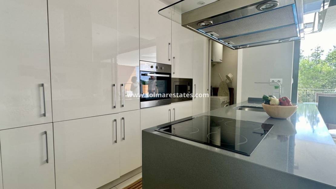 2 quarto Apartamento para venda em Villamartin com piscina - 260 000 € (Ref: 9414936)