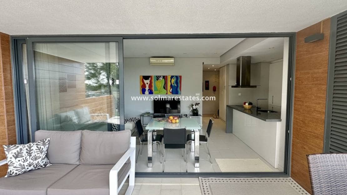 2 quarto Apartamento para venda em Villamartin com piscina - 260 000 € (Ref: 9414936)