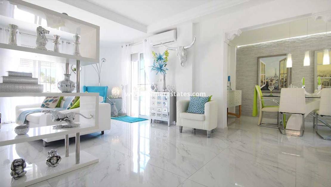 3 bedroom Villa for sale in Villamartin with pool - € 489,900 (Ref: 9416082)