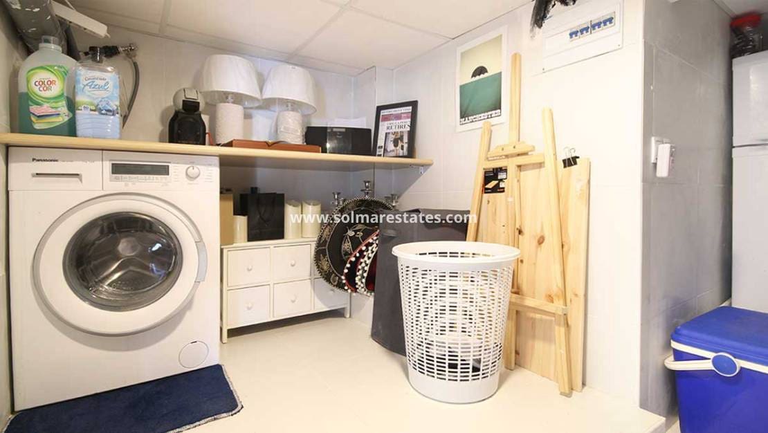 3 bedroom Villa for sale in Villamartin with pool - € 489,900 (Ref: 9416082)