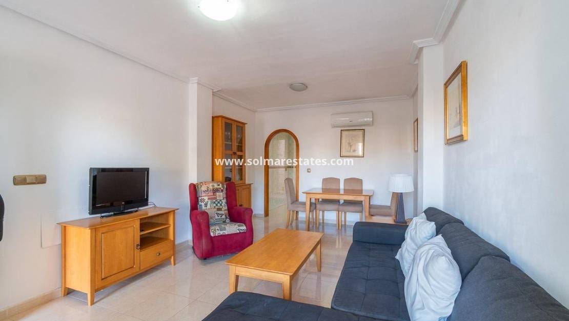 2 bedroom Apartment for sale in Cabo Roig with pool - € 135,000 (Ref: 9421497)