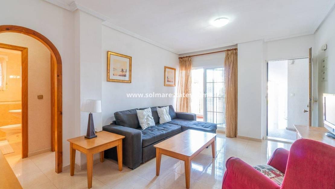 2 bedroom Apartment for sale in Cabo Roig with pool - € 135,000 (Ref: 9421497)