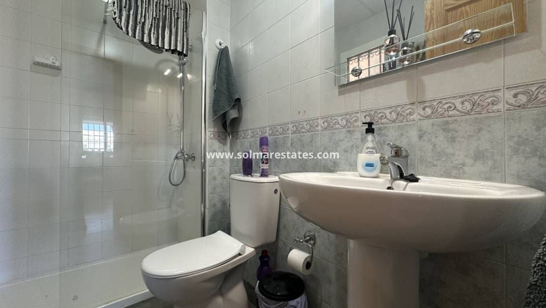 2 bedroom Apartment for sale in La Zenia with pool - € 174,950 (Ref: 9421498)