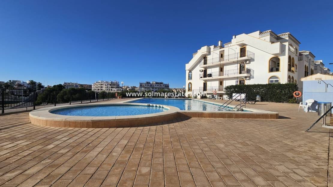 2 bedroom Apartment for sale in La Zenia with pool - € 174,950 (Ref: 9421498)