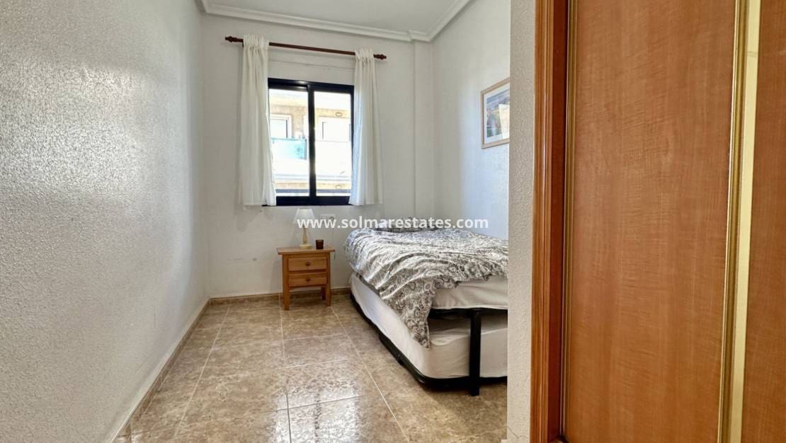2 quarto Apartamento para venda em Cabo Roig com piscina - 185 000 € (Ref: 9421499)