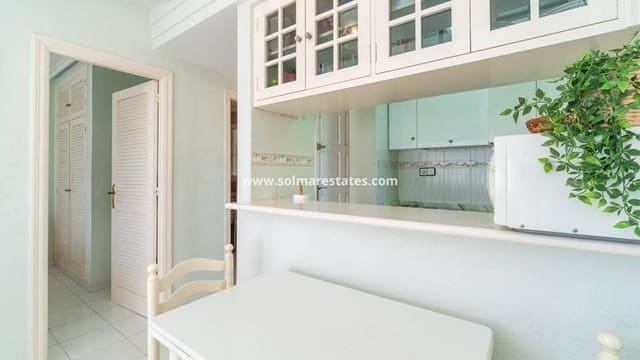 Apartamento de 1 habitación en Aguas Nuevas, Torrevieja en venta con piscina - 115.000 € (Ref: 9421500)