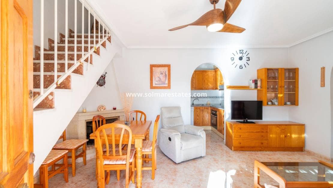 Apartamento de 2 habitaciones en Playa Flamenca en venta con piscina - 189.000 € (Ref: 9421501)