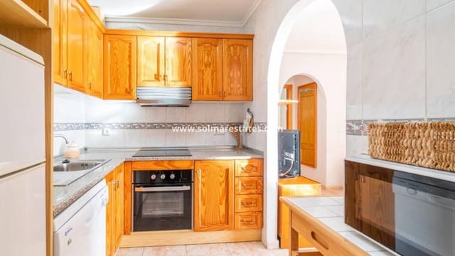 2 slaapkamer Appartement te koop in Playa Flamenca, Orihuela met zwembad - € 189.000 (Ref: 9421501)